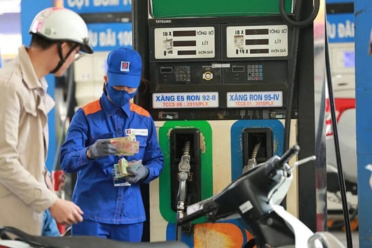 Giá xăng dầu hôm nay 27/10: Giá nhiên liệu lao dốc, xăng dầu cùng giảm