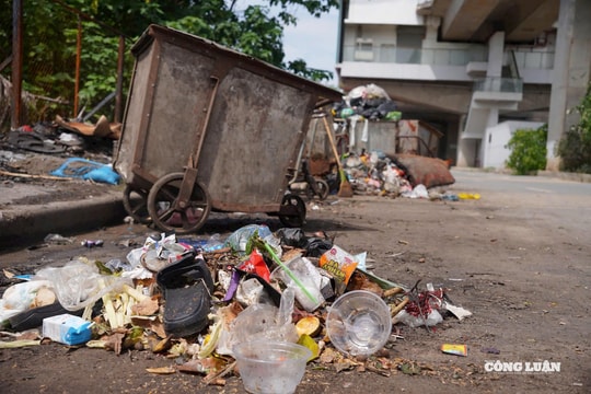 Hà Nội lắp camera giám sát tại “điểm đen” rác thải