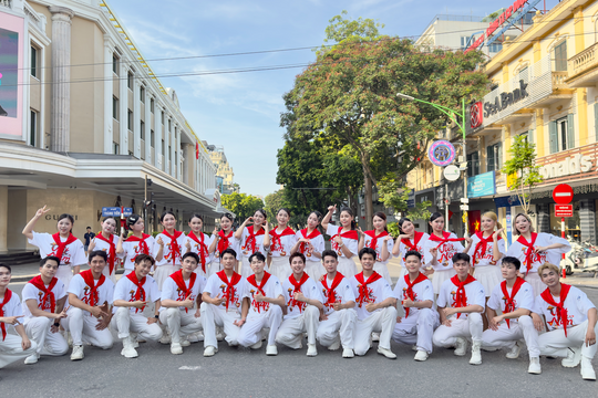 'Việt Nam Tôi': Gen Z kể câu chuyện bằng vũ điệu và âm nhạc