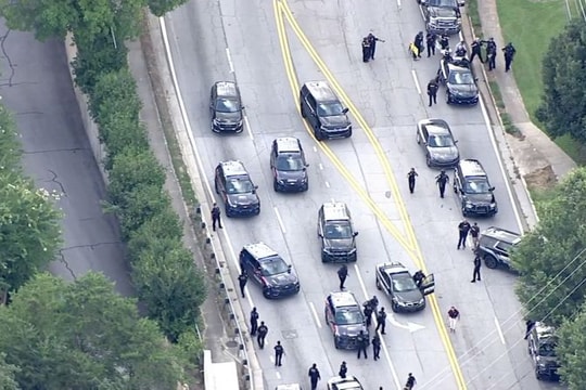 Xả súng tại đại học Mỹ, một cảnh sát thiệt mạng