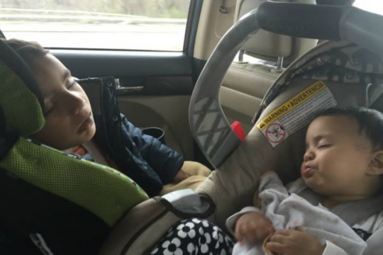 Cách đề phòng sốc nhiệt và tử vong trong xe nóng