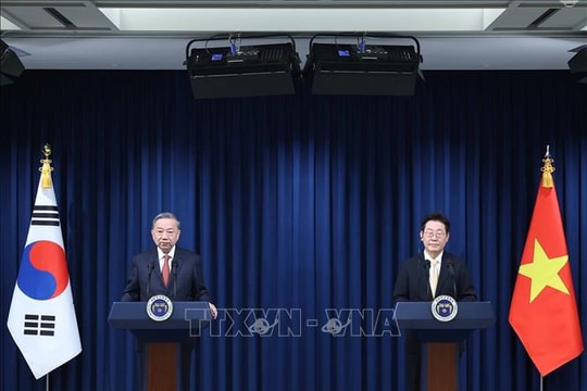 Tuyên bố chung về làm sâu sắc hơn Quan hệ đối tác chiến lược toàn diện Việt Nam - Hàn Quốc