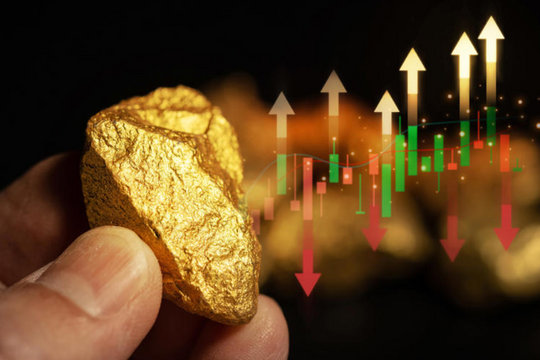 Vàng thế giới lao dốc rồi lại bật tăng giữa bất ổn vĩ mô