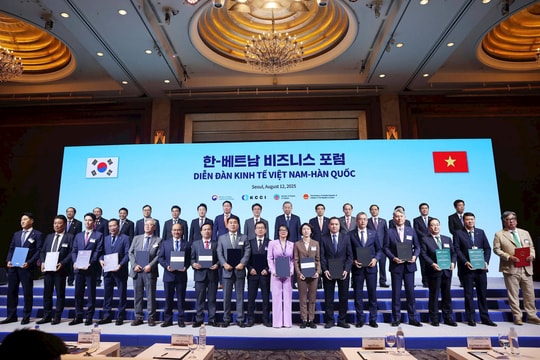 Vietnam Airlines ký loạt thỏa thuận chiến lược tại Hàn Quốc, mở rộng hợp tác hàng không - du lịch - logistics