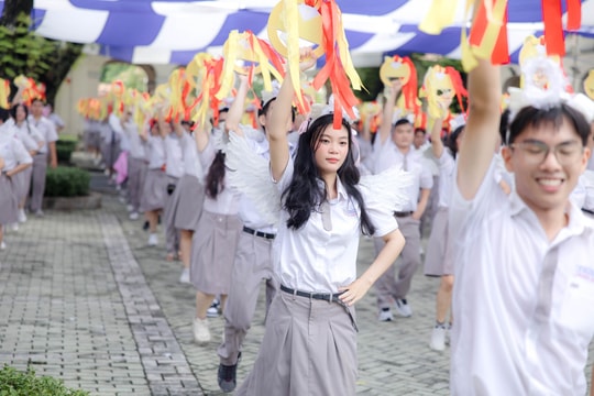 TP HCM điều chỉnh giờ học: Học sinh bớt vội, phụ huynh dễ đón con