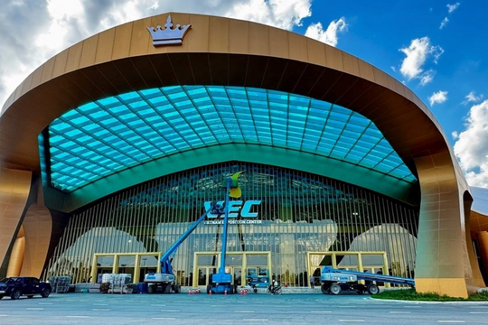 Nhiều hoạt động đặc sắc tại triển lãm 'Thành tựu Đất nước' mừng Tết Độc lập