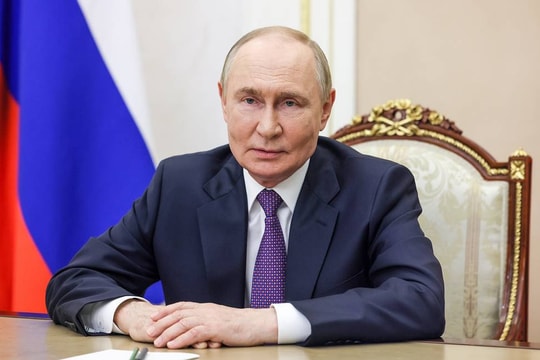 Tổng thống Vladimir Putin điện đàm với ông Kim Jong Un nhân kỷ niệm 80 năm ngày giải phóng Triều Tiên