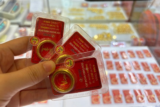 Giá vàng hôm nay 13/8: Vàng nhẫn chênh tới 3,5 triệu đồng/lượng, rủi ro thua lỗ với nhà đầu tư