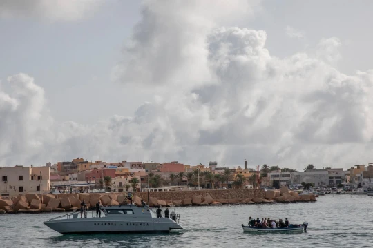 Lật thuyền di cư ngoài khơi nước Ý: Ít nhất 20 người thiệt mạng, nhiều người mất tích