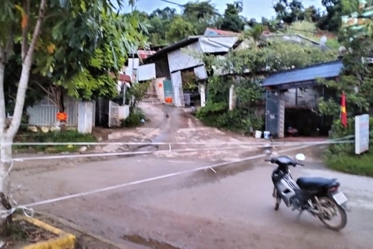 Sơn La: Di dời khẩn cấp hàng chục hộ dân vì sạt lở đất