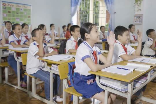 Nghệ An: Nghiên cứu cơ chế ủy quyền cho các trường và Chủ tịch UBND cấp xã trong việc bổ nhiệm, điều động giáo viên