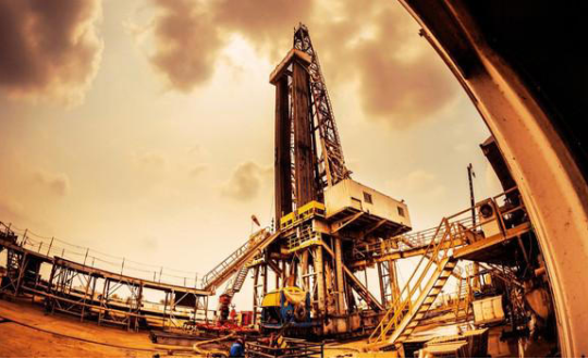 Giá dầu 'nín thở' trước thượng đỉnh Mỹ - Nga