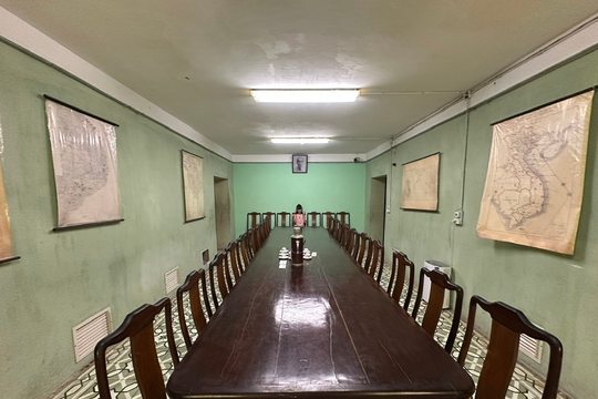 Hoàng thành Thăng Long mở cửa Hầm Cơ yếu đón khách tham quan