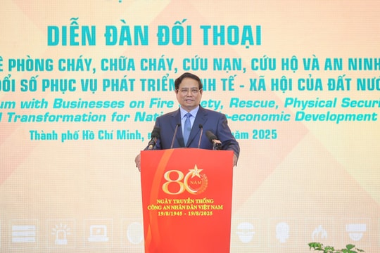 Tuyệt đối không 'phó mặc', 'khoán trắng' cho lực lượng nòng cốt trong phòng cháy, chữa cháy và cứu nạn, cứu hộ