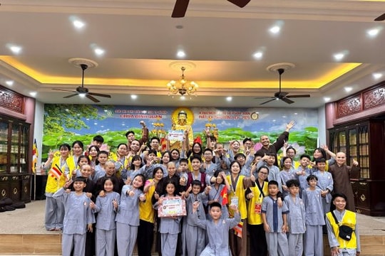 Phụng sự khóa tu mùa hè: Khi người trẻ chọn gieo hạt yêu thương