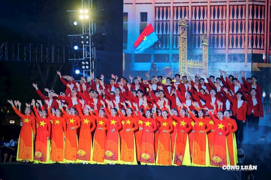 'Hà Nội – Từ mùa thu lịch sử 1945': Bản hùng ca nghệ thuật về khát vọng dân tộc