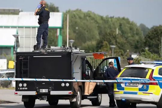 Thụy Điển: Nổ súng gần nhà thờ Hồi giáo khiến hai người bị thương