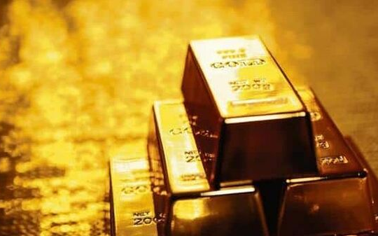 Giá vàng thế giới giảm mạnh vì lạm phát Mỹ vượt kỳ vọng