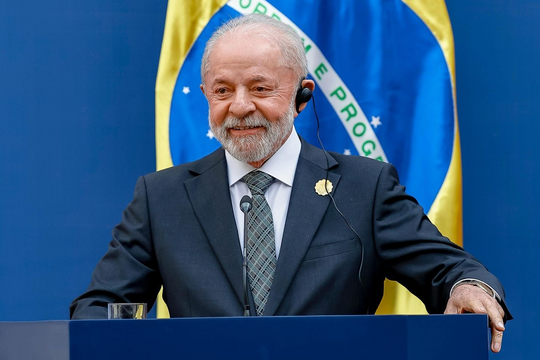 Tổng thống Brazil mời ông Trump đến thăm giữa căng thẳng thương mại