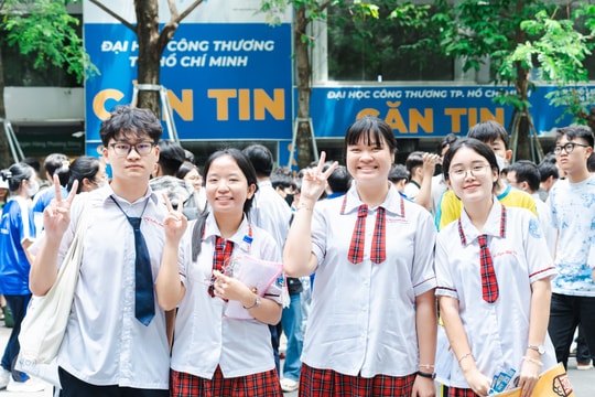 Tiếp tục sắp xếp trường học, cơ sở giáo dục và báo cáo kế hoạch chậm nhất 30/9