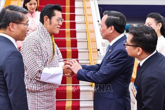 Quốc vương Bhutan và Hoàng hậu bắt đầu thăm cấp Nhà nước tới Việt Nam