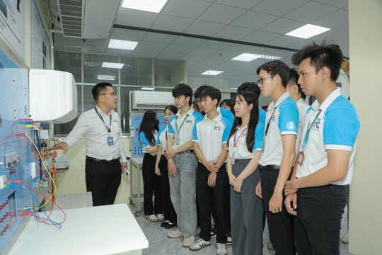 Điểm chuẩn chạm mức 29 của một trường đại học sau lọc ảo lần 2