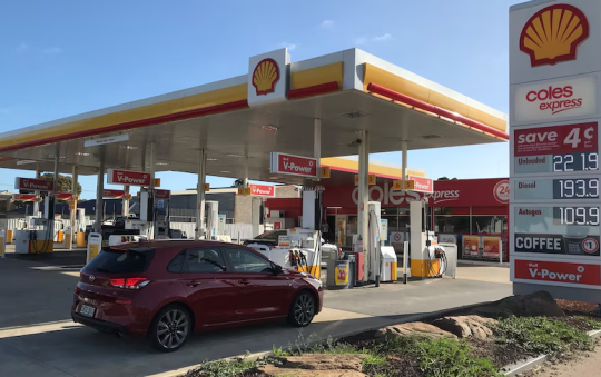 Ở vùng tranh chấp Crimea hiện do Nga kiểm soát, xăng chỉ mua được bằng phiếu