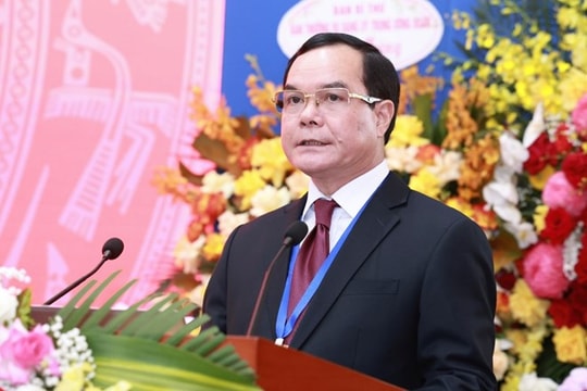 Ông Nguyễn Đình Khang được chỉ định giữ chức Bí thư Đảng ủy Tổng Liên đoàn Lao động Việt Nam