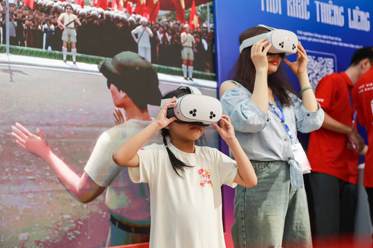 Trải nghiệm thực tế ảo đưa khán giả trở về Quảng trường Ba Đình năm 1945