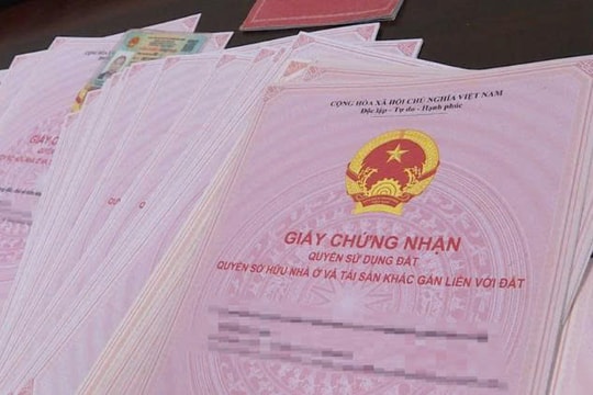 Ai được ghi nợ tiền sử dụng đất khi được cấp sổ đỏ lần đầu?