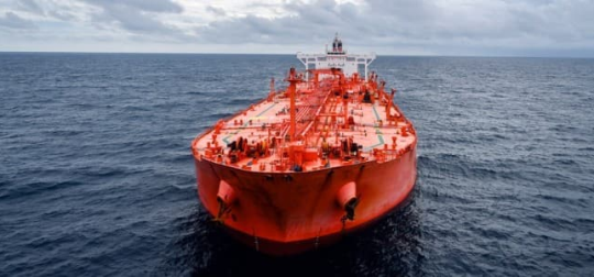 Trung Quốc gom dầu Nga giữa lúc Mỹ gây áp lực lên Ấn Độ