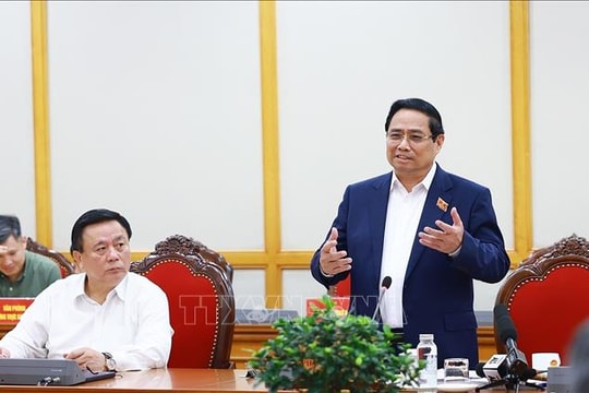 Hai Tổ công tác của Bộ Chính trị làm việc với Ban Thường vụ Tỉnh ủy 4 địa phương