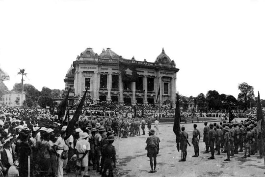 Tổng khởi nghĩa “long trời, lở đất”