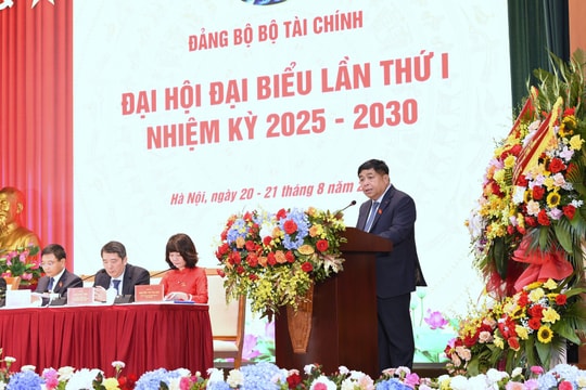 Bộ Tài chính phải nỗ lực hơn nữa trong vai trò 'tay hòm chìa khóa' của Chính phủ