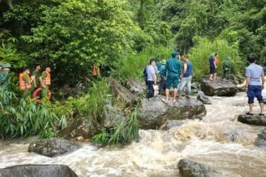 Tìm thấy nạn nhân thứ 2 bị lũ cuốn trôi ở Thanh Hóa