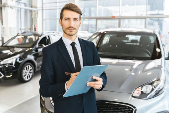 Đừng nói những điều này với nhân viên bán hàng nếu muốn mua xe giá tốt