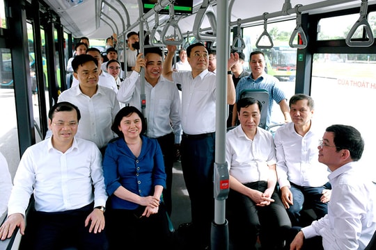 Bắc Ninh: Khai trương tuyến xe buýt điện Vũ Ninh - Bắc Giang