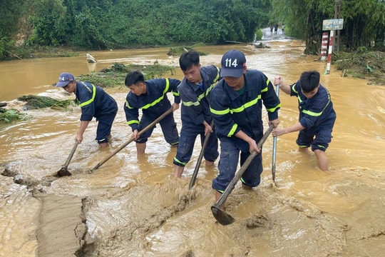 Sau mưa lớn, nhiều nơi ở Lạng Sơn vẫn chìm trong biển nước