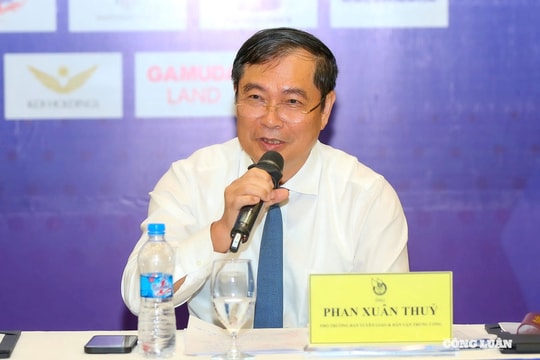 Chuyển đổi số báo chí: Nhu cầu cấp thiết, thách thức lớn nhất vẫn là nguồn lực