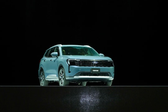 Ford vào Top 3 thương hiệu ô tô được khách Việt chọn mua nhiều nhất