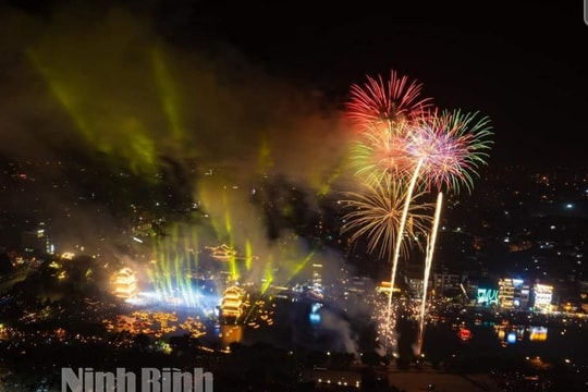 Ninh Bình: Bắn pháo hoa chào mừng kỷ niệm 80 năm Cách mạng tháng Tám và Quốc khánh 2/9