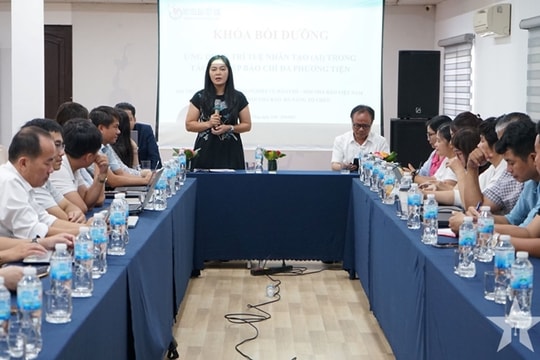 Hơn 40 nhà báo tham gia bồi dưỡng kiến thức AI trong kỷ nguyên số