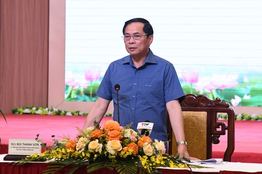 Phó Thủ tướng Bùi Thanh Sơn họp với 5 tỉnh về thúc đẩy tăng trưởng, giải ngân vốn đầu tư công