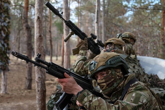 Ukraine giao tranh dữ dội với Nga vào Ngày Độc lập