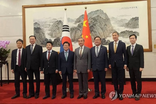 Phái đoàn Hàn Quốc thăm Trung Quốc nhân kỷ niệm 33 năm thiết lập quan hệ ngoại giao