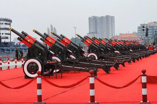Video cận cảnh dàn pháo lễ tập luyện, sẵn sàng cho đại lễ 2/9