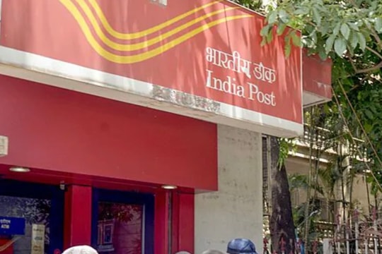 Ấn Độ tạm dừng dịch vụ bưu chính tới Mỹ do bất định về thuế quan