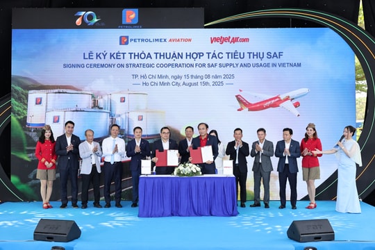 Petrolimex ra mắt Nhiên liệu hàng không bền vững (SAF) chào mừng 70 năm thành lập Tập đoàn