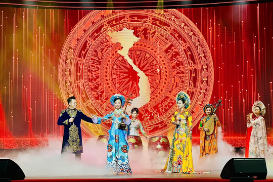 Đạo hiếu và hồn thiêng Tổ quốc trong chương trình nghệ thuật Vu Lan 2025