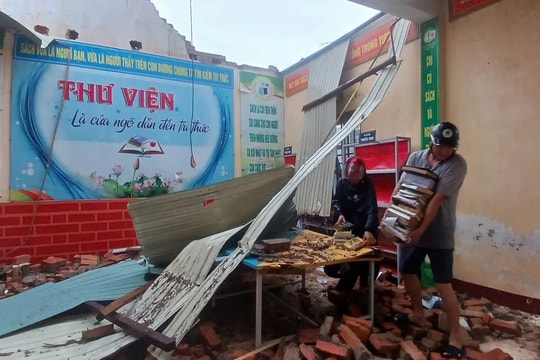 Trường học tại Nghệ An, Hà Tĩnh ngổn ngang sau bão Kajiki, thiệt hại hàng trăm tỷ đồng